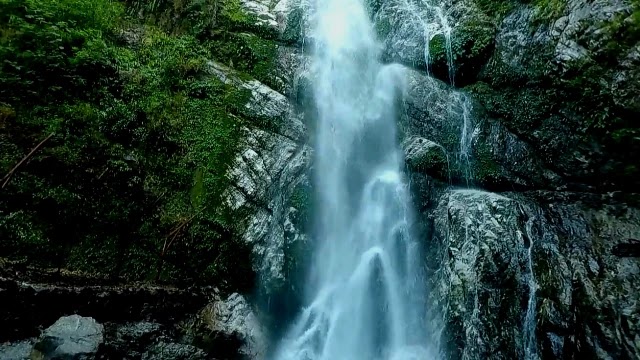 Waterfalls in Bhedetar