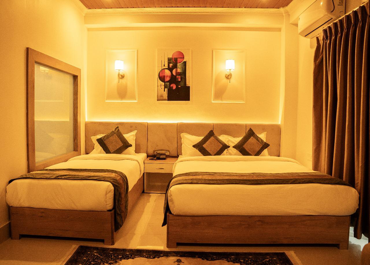 Twin Suit Room at Premier Hideaway Hotel Bhedetar